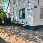 Auster Apartmán